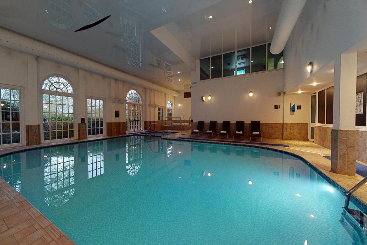 Village Hotel Chester St David'S Ewloe Екстер'єр фото