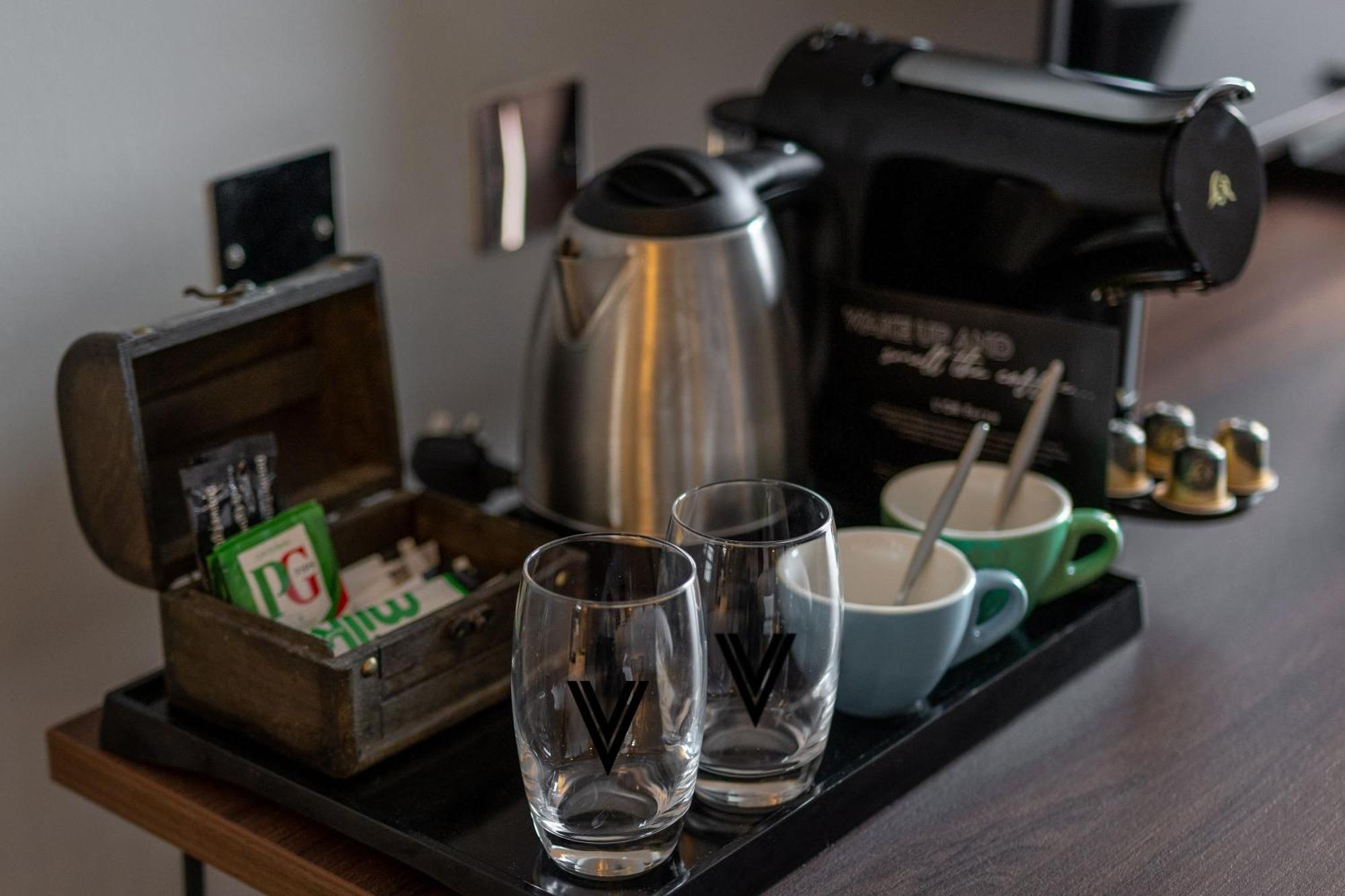 Village Hotel Chester St David'S Ewloe Екстер'єр фото
